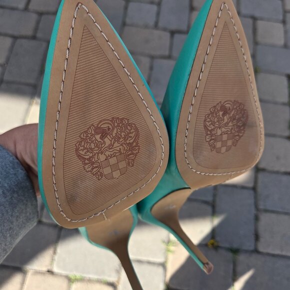 Sz 8 NWOTs Vince Camuto "Savilla" Pointed-Toe Leather Pumps Seafoam Green - Picture 7 of 9